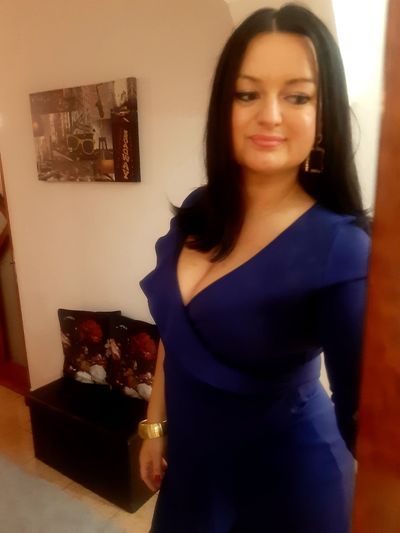 Lora Manuri X - Escort Girl from Rochester New York